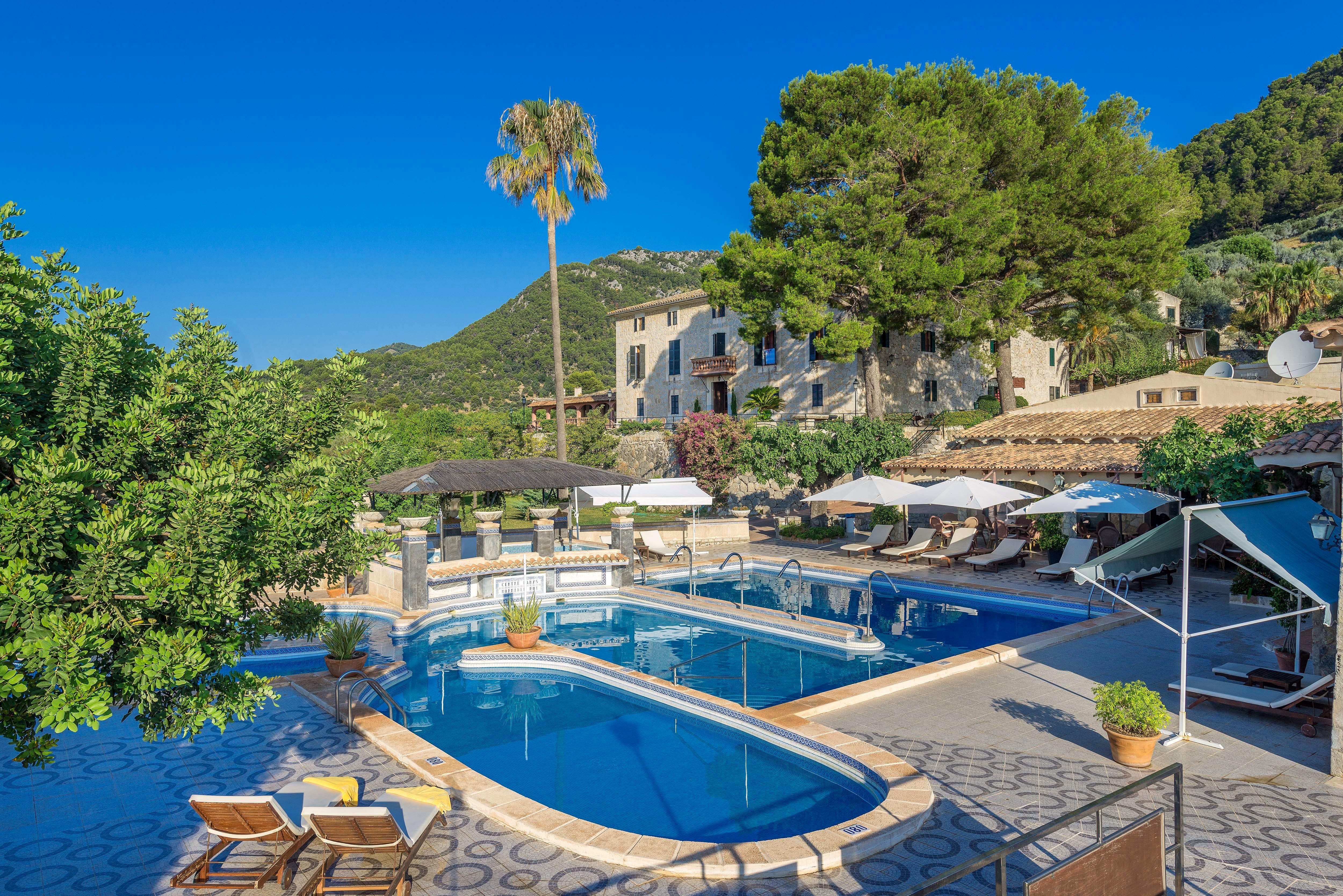 Monnaber Nou & Hotel 4*